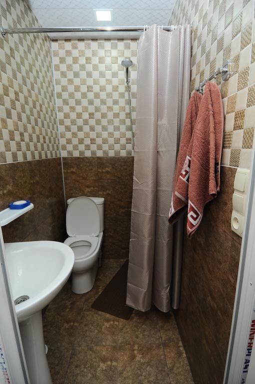 Guest House Darejani クタイシ エクステリア 写真